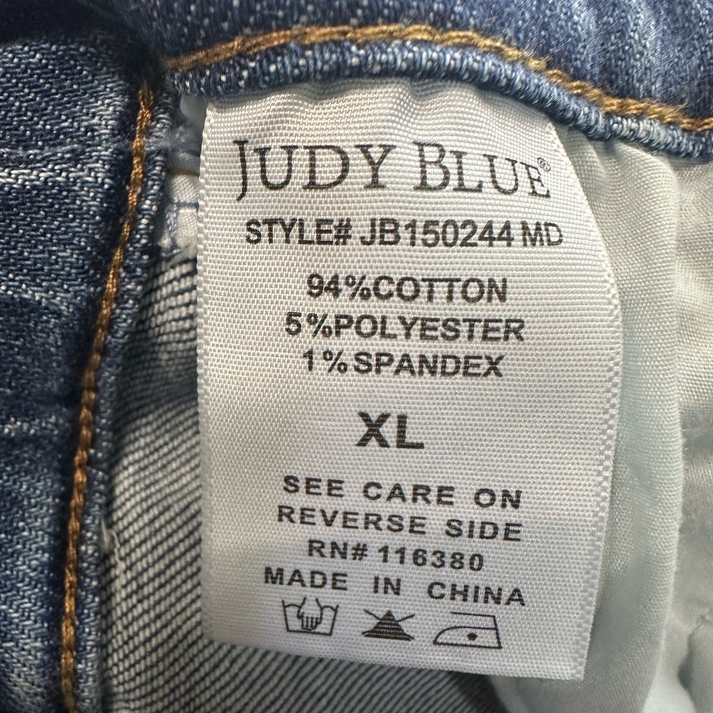 Judy Blue JOLENE Denim Romper NWT - Picture 4 of 14